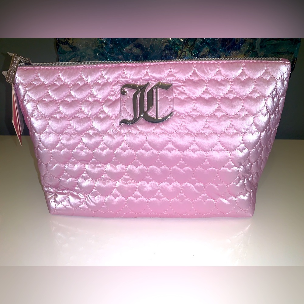 Juicy Couture Quilted Hearts Pearl Pink Cosmetic Bag NWT
